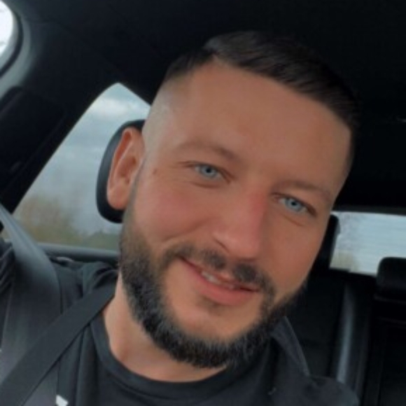 Zdjęcie profilowe Maciej góra
